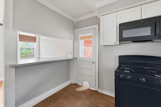 400 Lewis Street, Tallahassee, FL 32301