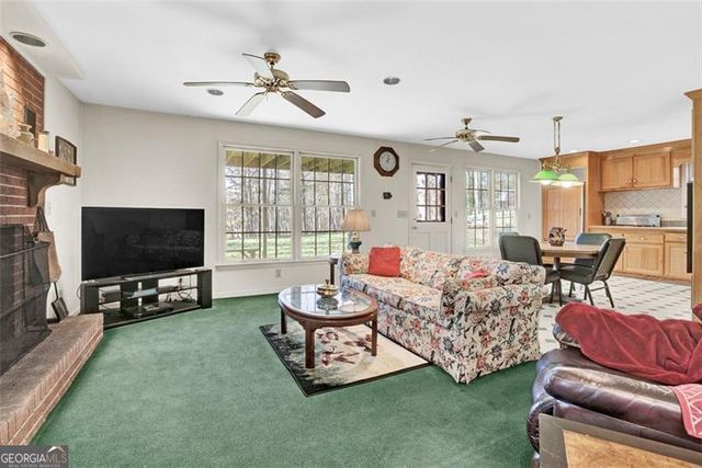 6409 EVA Road, Flowery Branch, GA 30542
