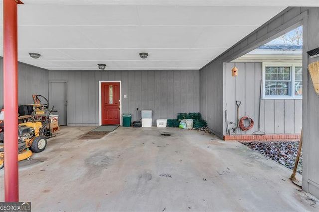 6409 EVA Road, Flowery Branch, GA 30542