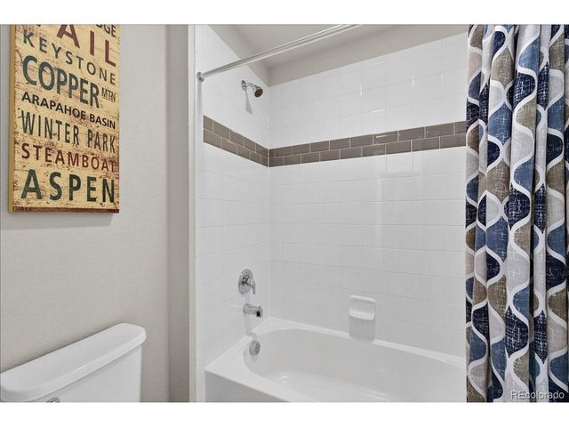 7315 S Robertsdale Way, Aurora, CO 80016