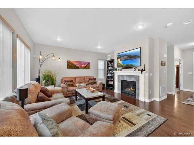7315 S Robertsdale Way, Aurora, CO 80016