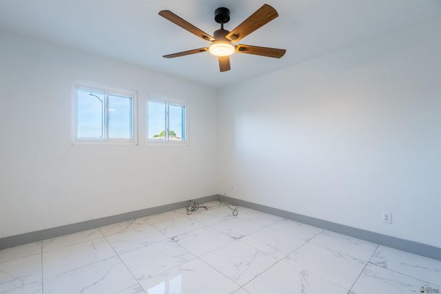 187 S San Clemente, Yuma, AZ 85364