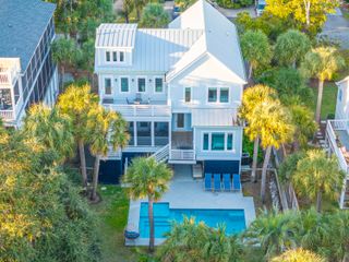 122 Carolina Boulevard, Isle Of Palms, SC 29451