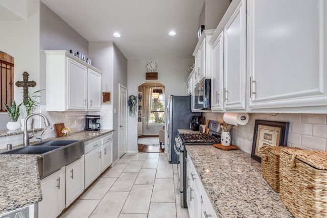 705 Golden Bear Lane, Mckinney, TX 75072