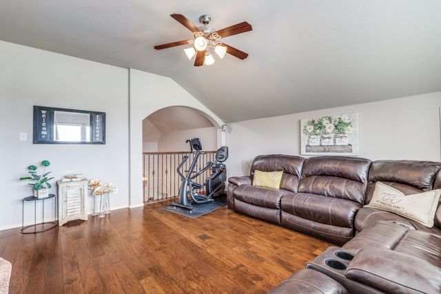 705 Golden Bear Lane, Mckinney, TX 75072