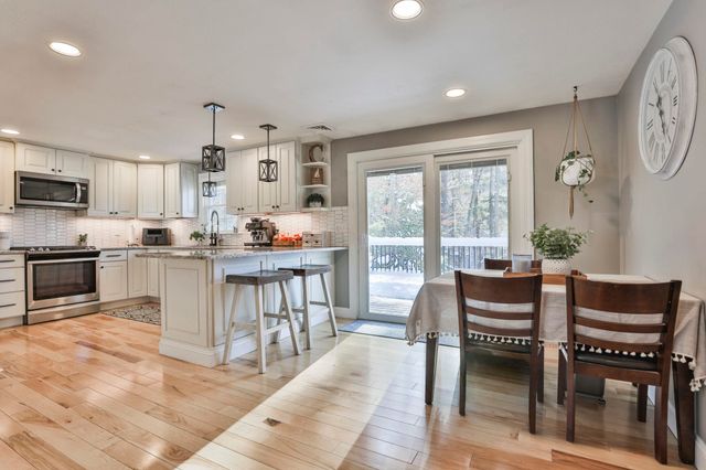 26 Sunapee Street, Nashua, NH 03063