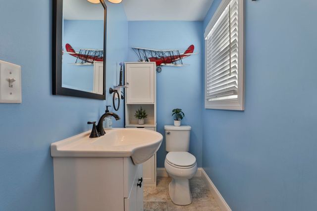 26 Sunapee Street, Nashua, NH 03063