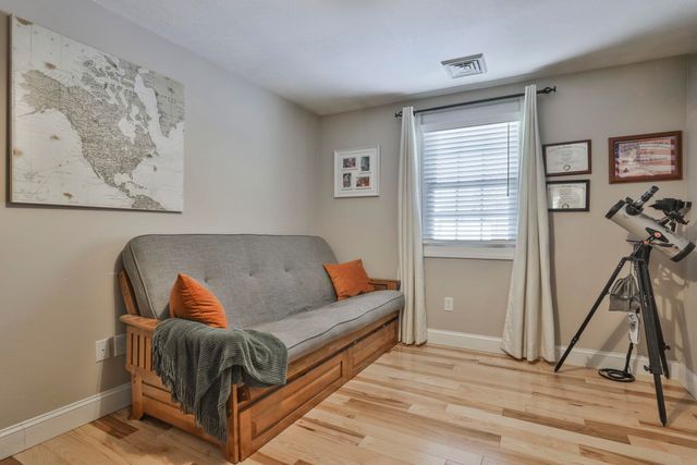 26 Sunapee Street, Nashua, NH 03063