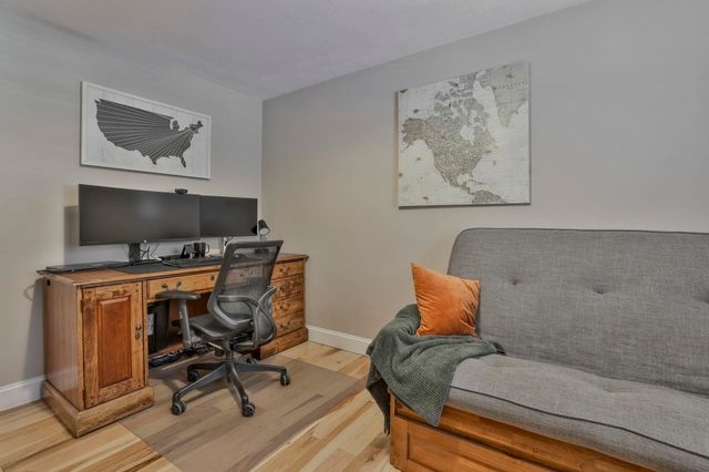 26 Sunapee Street, Nashua, NH 03063