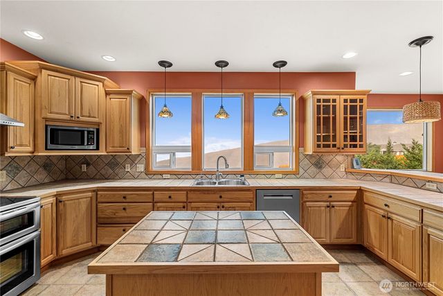 4285 W Eaglerock Place, Wenatchee, WA 98801