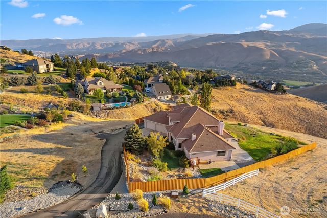 4285 W Eaglerock Place, Wenatchee, WA 98801