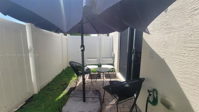 438 NE 194th Ter 438, Miami, FL 33179