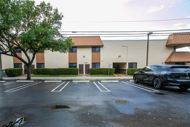 1881 N University Dr 110, Coral Springs, FL 33071
