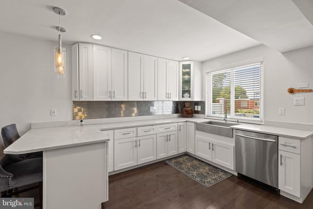 2218 16TH ST NE, Washington, DC 20018