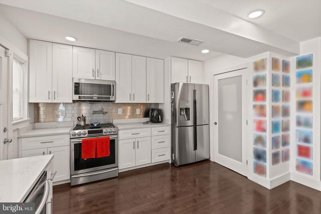 2218 16TH ST NE, Washington, DC 20018