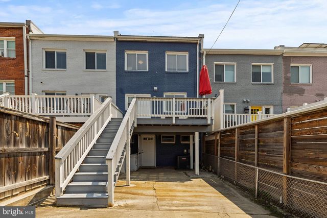 2218 16TH ST NE, Washington, DC 20018