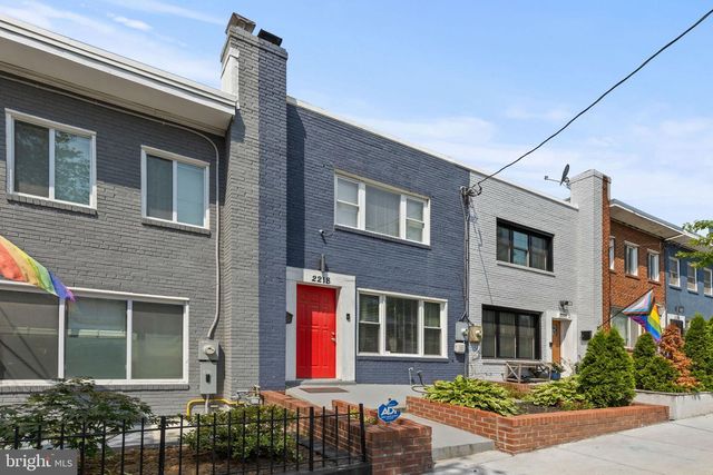 2218 16TH ST NE, Washington, DC 20018