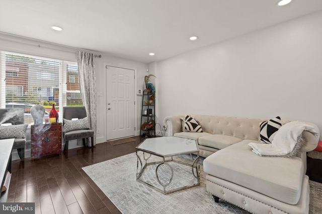 2218 16TH ST NE, Washington, DC 20018