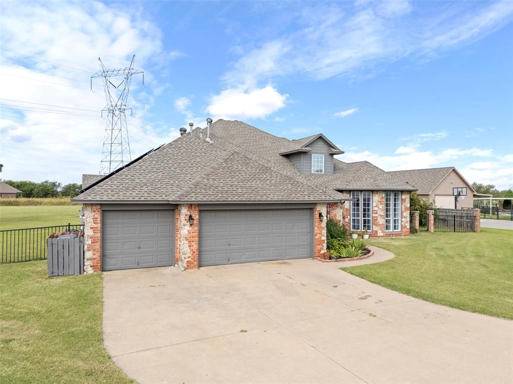 1045 Belmont Place, Yukon, OK 73099