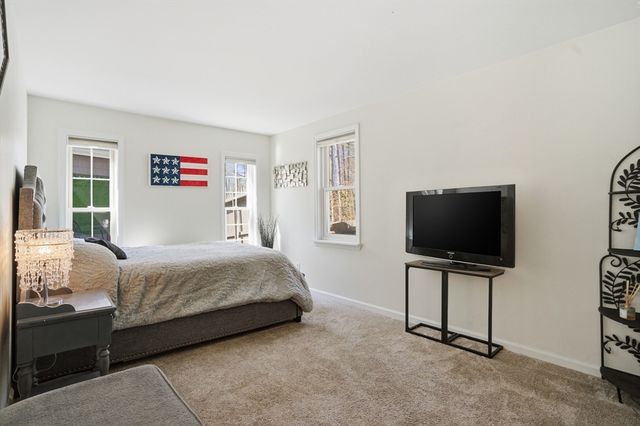 299 Clarke Road Ext, Sturbridge, MA 01518