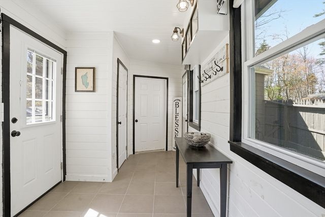 299 Clarke Road Ext, Sturbridge, MA 01518