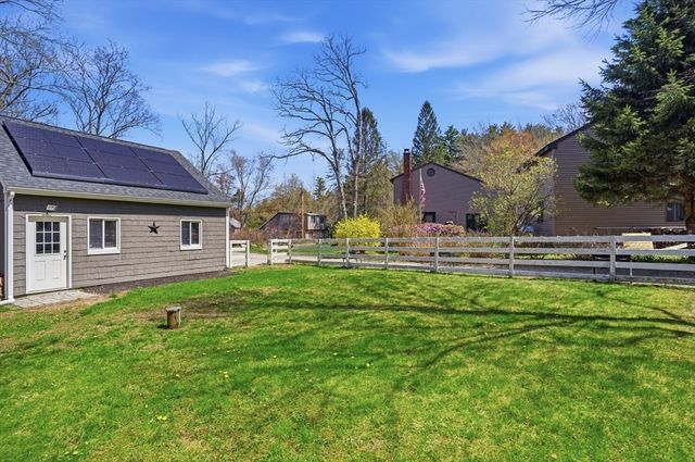 299 Clarke Road Ext, Sturbridge, MA 01518