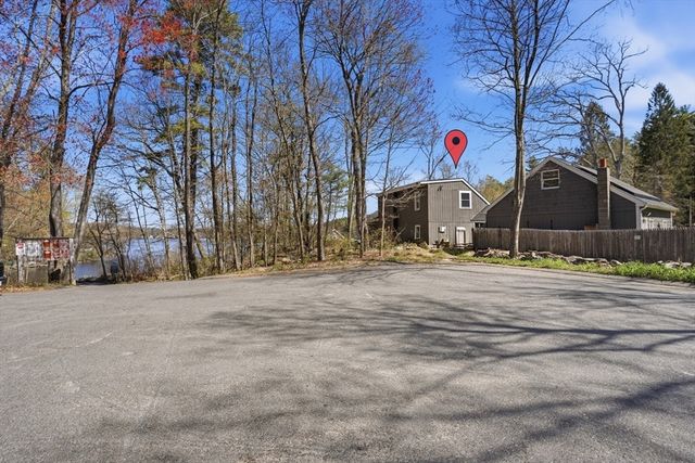 299 Clarke Road Ext, Sturbridge, MA 01518