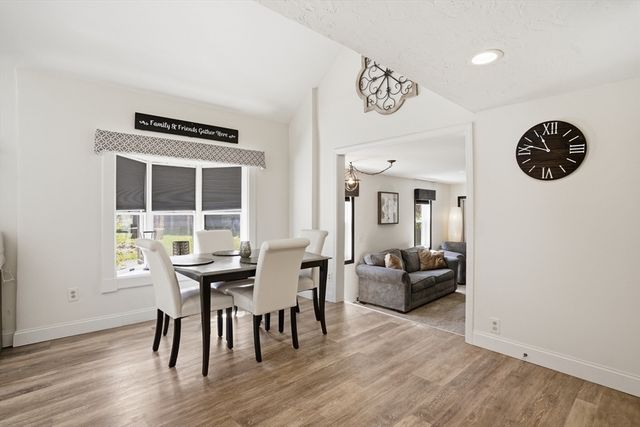 299 Clarke Road Ext, Sturbridge, MA 01518