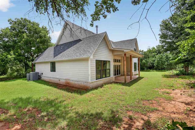 1125 Wildflower Loop, Cache, OK 73527