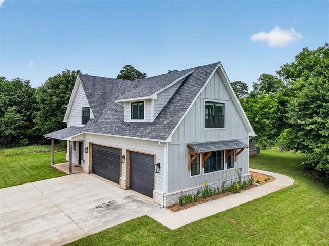 1125 Wildflower Loop, Cache, OK 73527