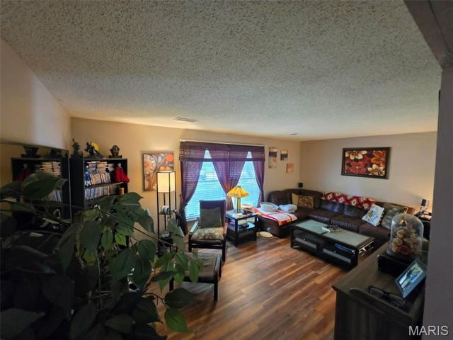 850 Fort Henry Road, Belleville, IL 62221