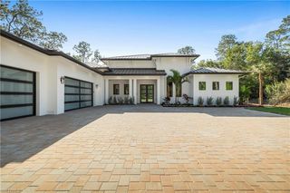 5000 Palmetto Woods DR, Naples, FL 34119