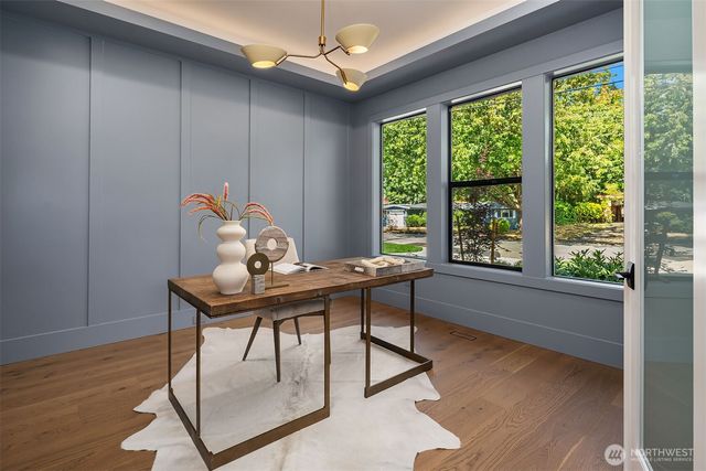 142 160th Avenue SE, Bellevue, WA 98008