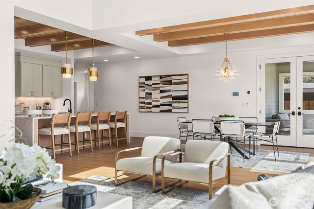 142 160th Avenue SE, Bellevue, WA 98008