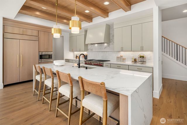 142 160th Avenue SE, Bellevue, WA 98008