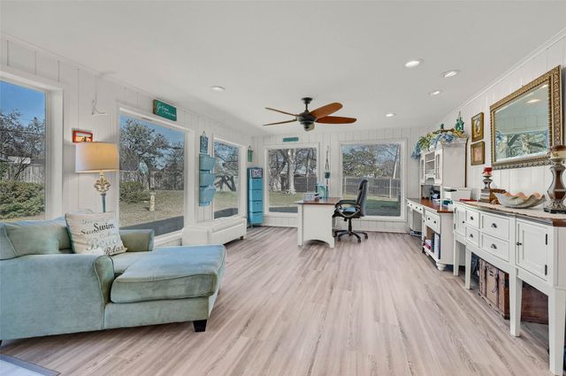 1016 Crestview Drive, Sherman, TX 75092