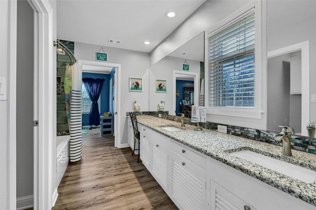 1016 Crestview Drive, Sherman, TX 75092