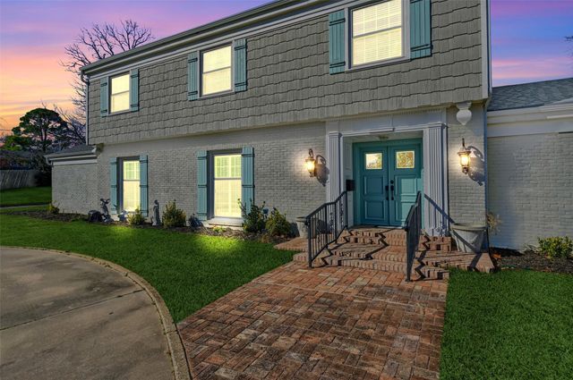 1016 Crestview Drive, Sherman, TX 75092