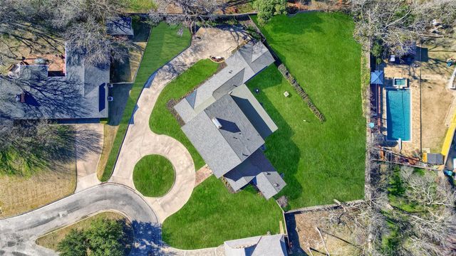 1016 Crestview Drive, Sherman, TX 75092
