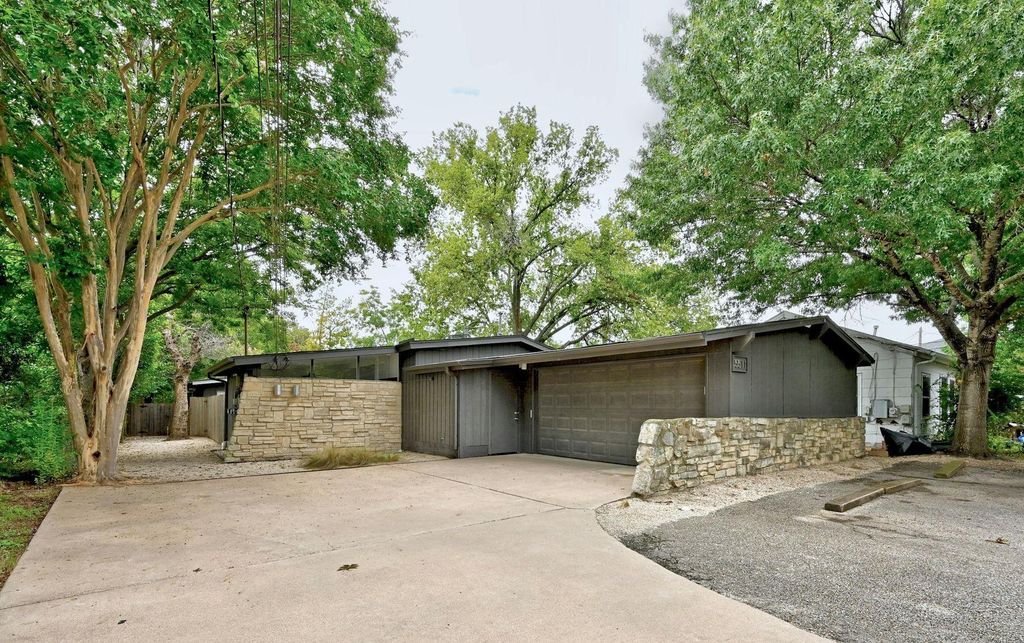 5511 Jim Hogg Ave A, Austin, TX 78756