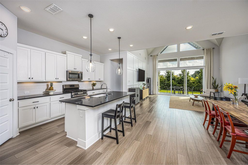 2331 Russett Forest Drive, Katy, TX 77494