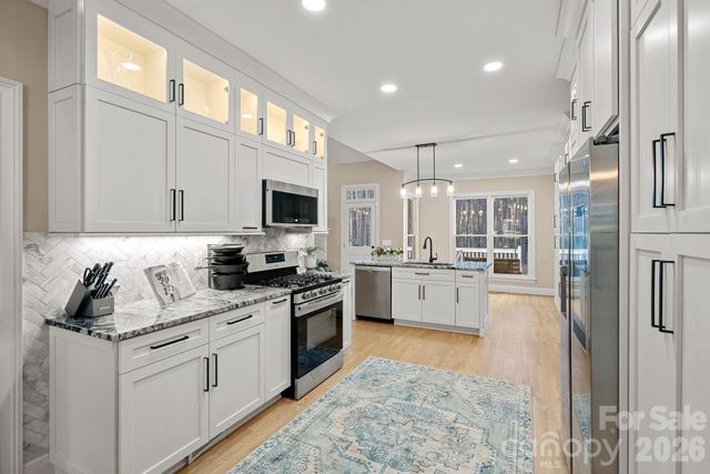 254 Bay Harbour Road, Mooresville, NC 28117