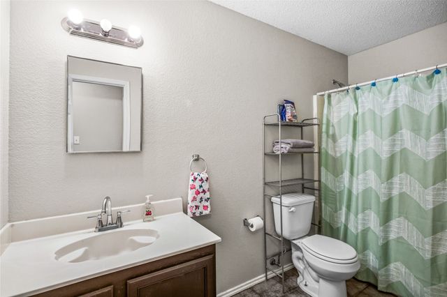 1856 Lariat Drive, Fort Worth, TX 76247