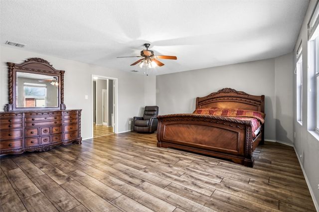 1856 Lariat Drive, Fort Worth, TX 76247