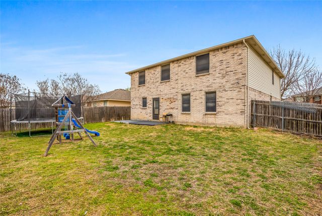 1856 Lariat Drive, Fort Worth, TX 76247