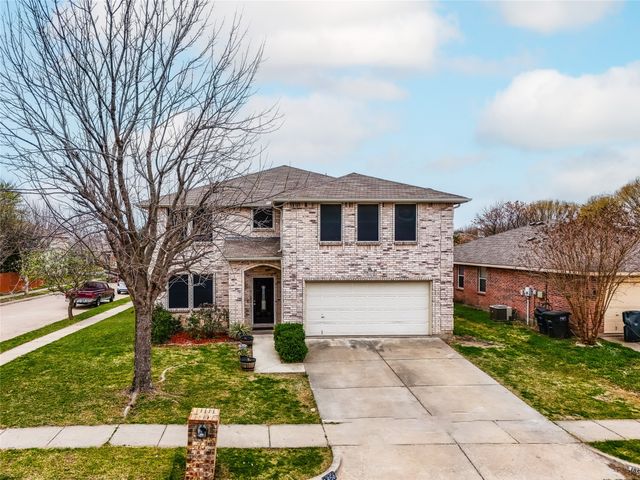 1856 Lariat Drive, Fort Worth, TX 76247