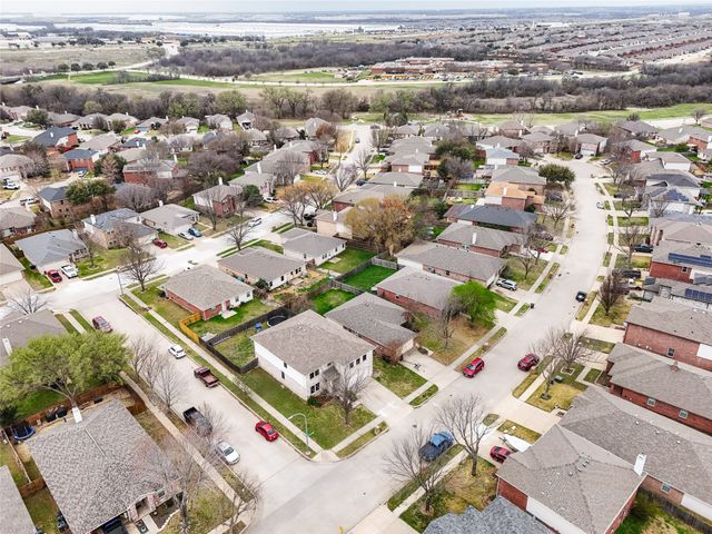 1856 Lariat Drive, Fort Worth, TX 76247