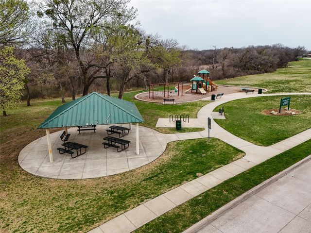 1856 Lariat Drive, Fort Worth, TX 76247