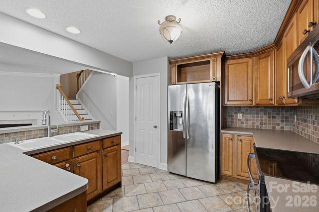 9406 Golden Pond Drive, Charlotte, NC 28269