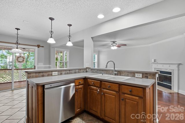 9406 Golden Pond Drive, Charlotte, NC 28269